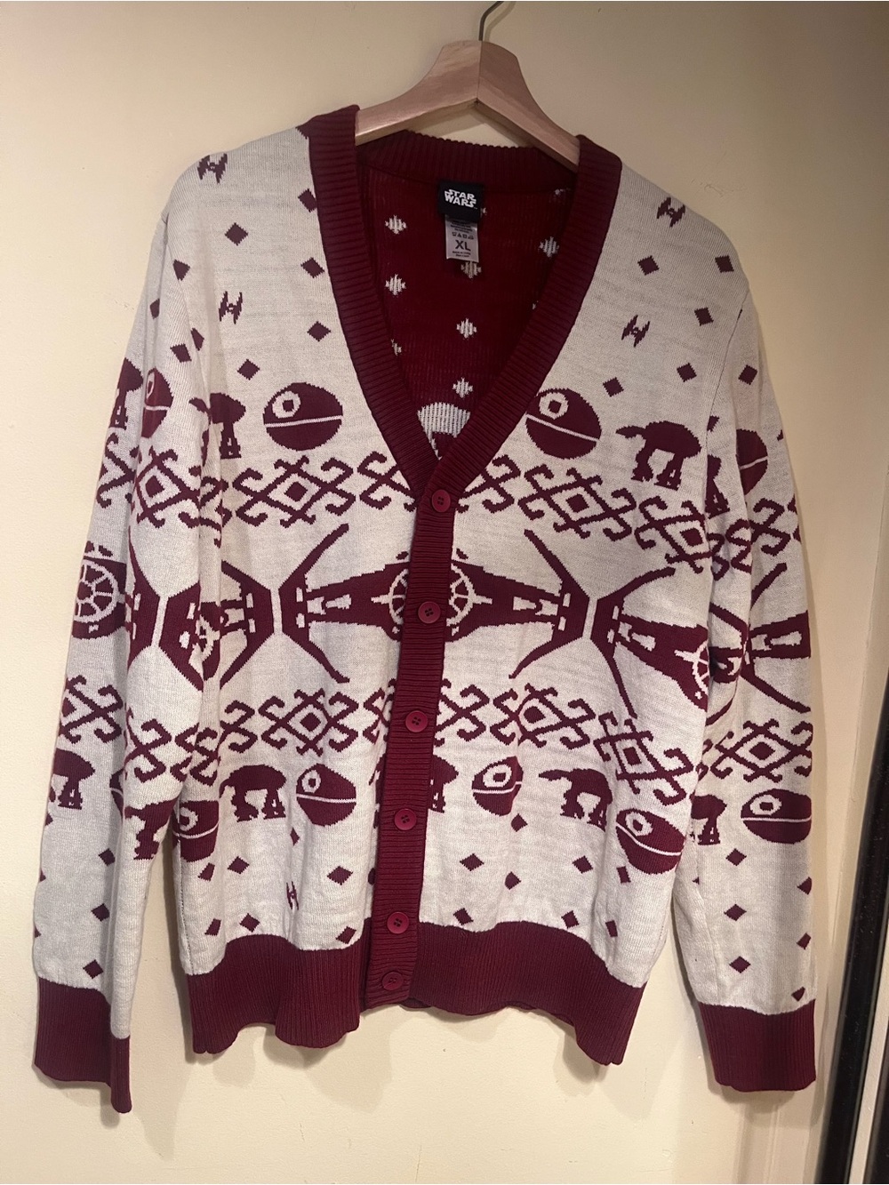 Star Wars Men’s Maroon and Cream Cardigan with Icon Knit